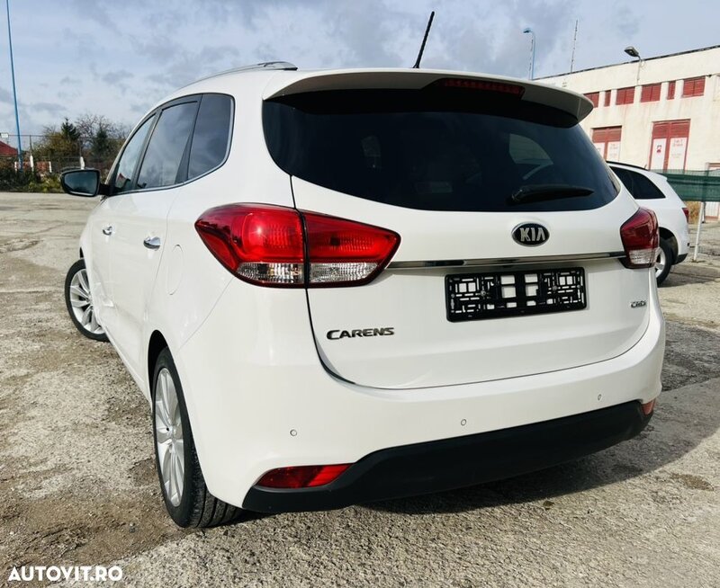 Kia Carens